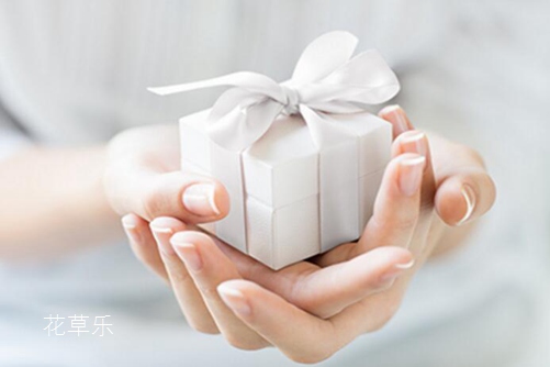 虐狗七夕节将至,七夕节送什么花给女朋友呢?